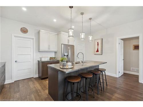 10 Campbell Street Street, Thorold, ON - Indoor Photo Showing Kitchen With Upgraded Kitchen