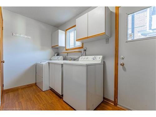 2080 Sixth Line, Oakville, ON - Indoor Photo Showing Laundry Room