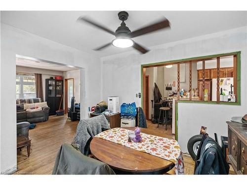 47 Barnesdale Avenue N, Hamilton, ON - Indoor Photo Showing Dining Room