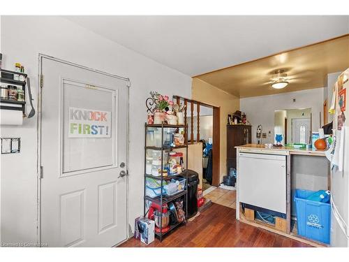 47 Barnesdale Avenue N, Hamilton, ON - Indoor Photo Showing Other Room