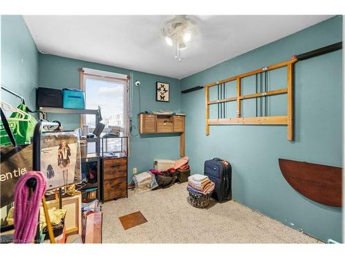 47 Barnesdale Avenue N, Hamilton, ON - Indoor Photo Showing Other Room