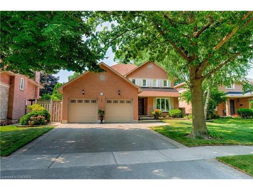 400 Claremont Crescent, Oakville, ON - Outdoor With Facade