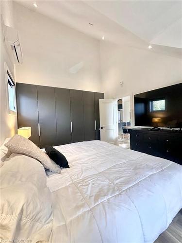 796363 Grey 19 Road, The Blue Mountains, ON - Indoor Photo Showing Bedroom