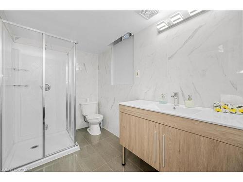 265 River Glen Boulevard, Oakville, ON - Indoor Photo Showing Bathroom