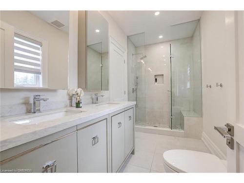 1164 Bridge Road, Oakville, ON - Indoor Photo Showing Bathroom