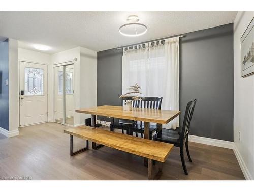 5021 Bunton Crescent, Burlington, ON - Indoor Photo Showing Dining Room