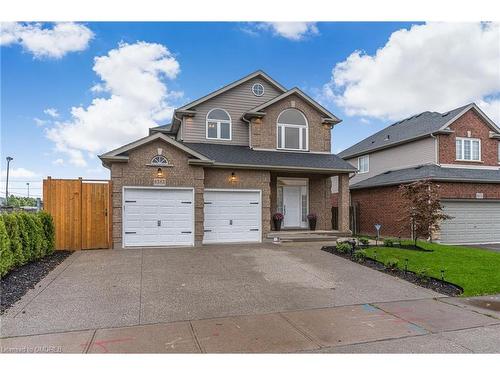 8383 Heikoop Crescent, Niagara Falls, ON - Outdoor With Facade