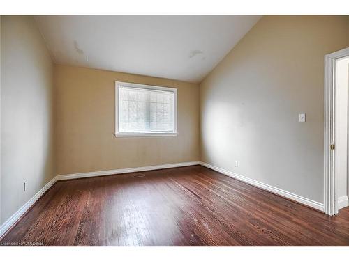 1340 Contour Drive, Mississauga, ON - Indoor Photo Showing Other Room