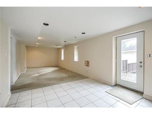 1340 Contour Drive, Mississauga, ON - Indoor Photo Showing Other Room