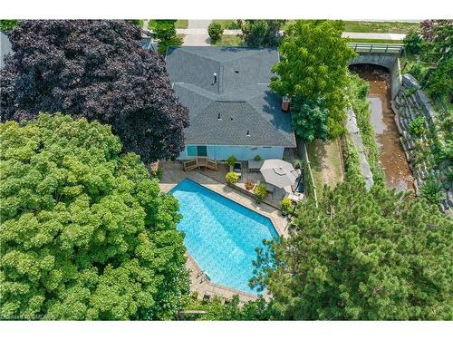 105 Osborne Crescent, Oakville, ON - Outdoor With In Ground Pool