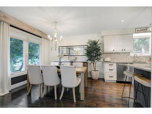 105 Osborne Crescent, Oakville, ON - Indoor Photo Showing Dining Room