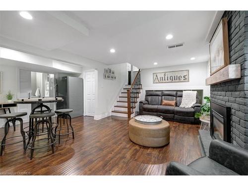 105 Osborne Crescent, Oakville, ON - Indoor Photo Showing Living Room With Fireplace