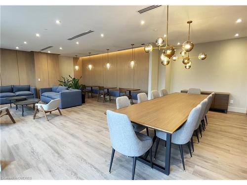 513-1440 Clarriage Court, Milton, ON - Indoor Photo Showing Dining Room