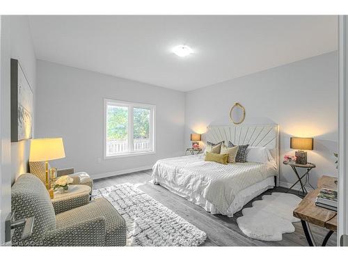 35-550 Grey Street, Brantford, ON - Indoor Photo Showing Bedroom