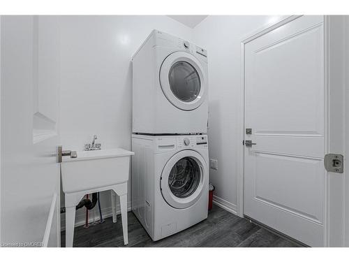 35-550 Grey Street, Brantford, ON - Indoor Photo Showing Laundry Room