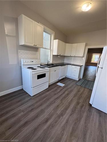 75 Cathcart Street, Hamilton, ON - Indoor Photo Showing Kitchen With Double Sink