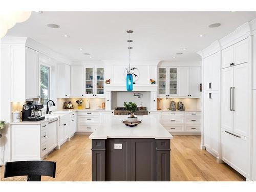 212 Pine Cove Road, Burlington, ON - Indoor Photo Showing Kitchen With Upgraded Kitchen