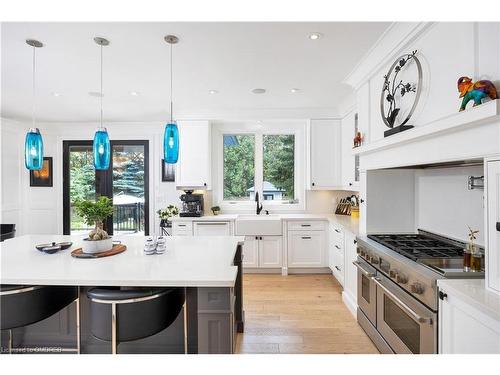 212 Pine Cove Road, Burlington, ON - Indoor Photo Showing Kitchen With Upgraded Kitchen