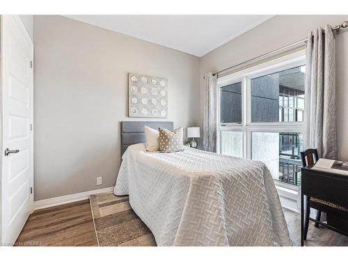 535-102 Grovewood Common, Oakville, ON - Indoor Photo Showing Bedroom