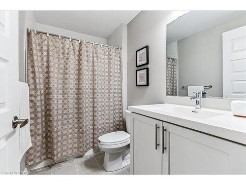 535-102 Grovewood Common, Oakville, ON - Indoor Photo Showing Bathroom