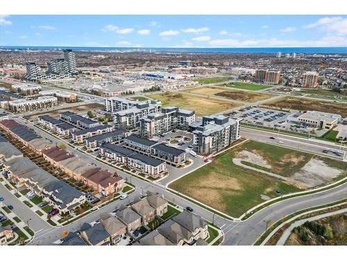 535-102 Grovewood Common, Oakville, ON - Outdoor With View