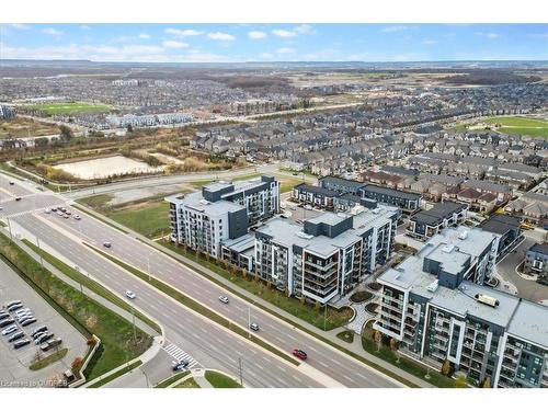 535-102 Grovewood Common, Oakville, ON - Outdoor With View