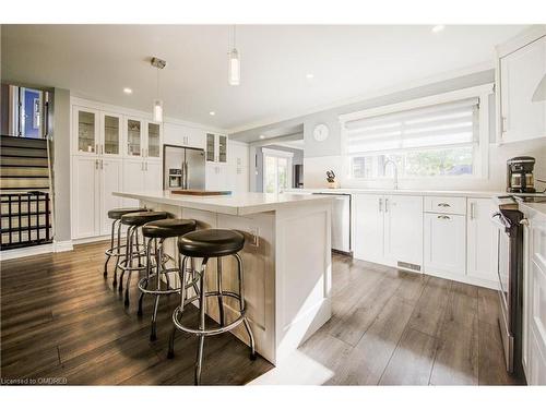 2132 Maplewood Drive, Burlington, ON - Indoor Photo Showing Kitchen With Upgraded Kitchen