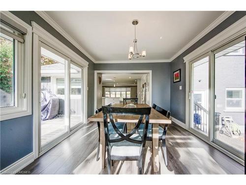 2132 Maplewood Drive, Burlington, ON - Indoor Photo Showing Dining Room