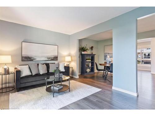 12-1301 Upper Gage Avenue, Hamilton, ON - Indoor Photo Showing Living Room