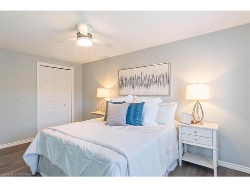 12-1301 Upper Gage Avenue, Hamilton, ON - Indoor Photo Showing Bedroom