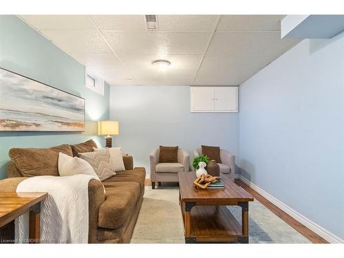 12-1301 Upper Gage Avenue, Hamilton, ON - Indoor Photo Showing Living Room