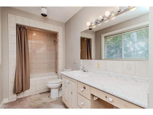 145 Liddard Street, Bracebridge, ON - Indoor Photo Showing Bathroom