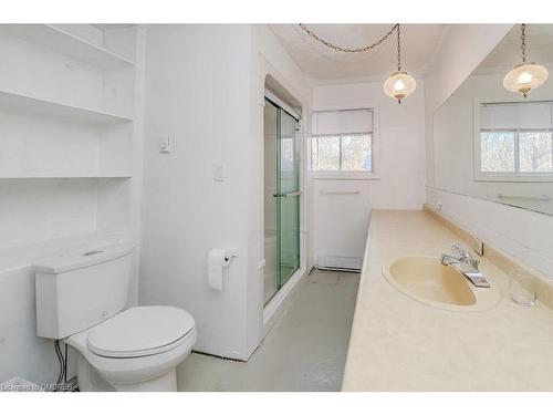 145 Liddard Street, Bracebridge, ON - Indoor Photo Showing Bathroom