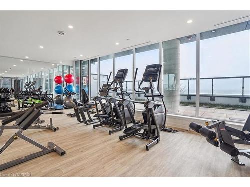 1610-370 Martha Street, Burlington, ON - Indoor Photo Showing Gym Room