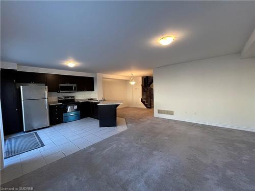 25 Stratus Street, Kitchener, ON - Indoor Photo Showing Kitchen