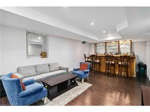 7 Wyoming Trail, Brampton, ON - Indoor Photo Showing Living Room