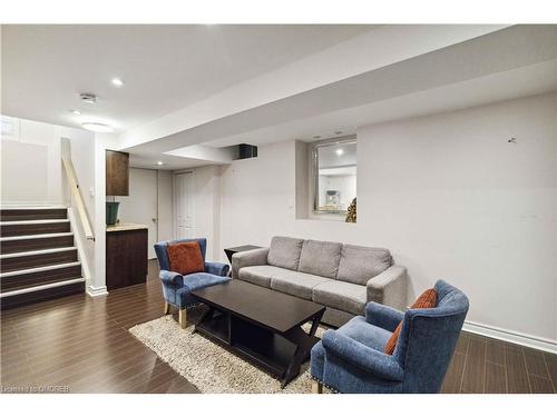 7 Wyoming Trail, Brampton, ON - Indoor Photo Showing Living Room