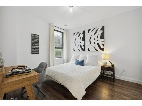 313-118 King Street East, Hamilton, ON - Indoor Photo Showing Bedroom