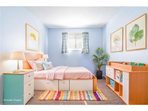 24-5475 Lakeshore Road, Burlington, ON - Indoor Photo Showing Bedroom