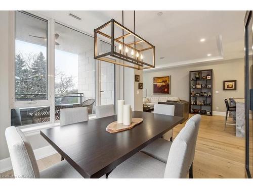 310-1441 Elgin Street, Burlington, ON - Indoor Photo Showing Dining Room