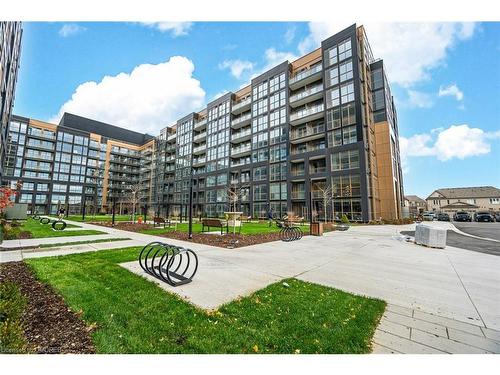 342-2343 Khalsa Gate, Oakville, ON - Outdoor With Balcony With Facade