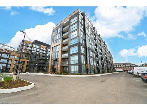 342-2343 Khalsa Gate, Oakville, ON - Outdoor With Balcony With Facade