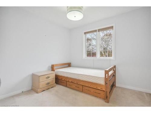 560 Marlatt Drive, Oakville, ON - Indoor Photo Showing Bedroom