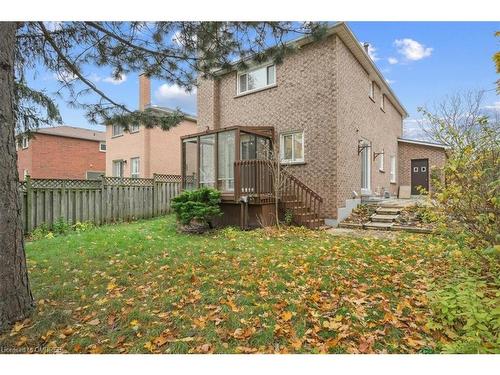 560 Marlatt Drive, Oakville, ON - Outdoor