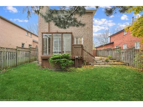 560 Marlatt Drive, Oakville, ON - Outdoor