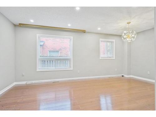 560 Marlatt Drive, Oakville, ON - Indoor Photo Showing Other Room