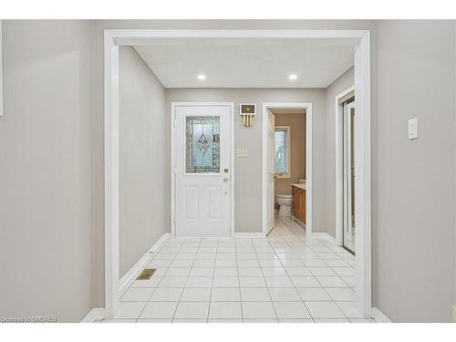 560 Marlatt Drive, Oakville, ON - Indoor Photo Showing Other Room