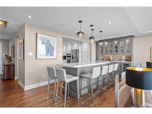 Ph6-2175 Marine Drive, Oakville, ON - Indoor Photo Showing Dining Room