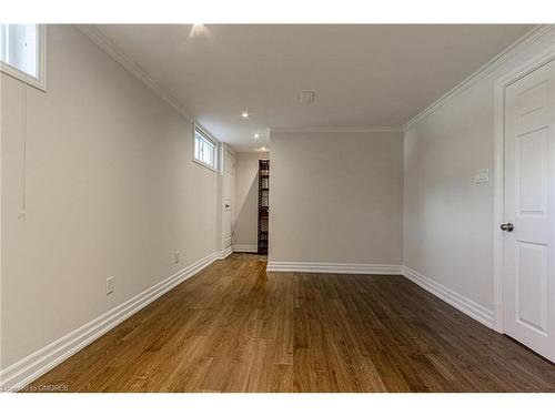 5247 Spruce Avenue, Burlington, ON - Indoor Photo Showing Other Room