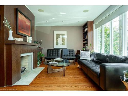 319 Macdonald Road, Oakville, ON - Indoor Photo Showing Living Room With Fireplace